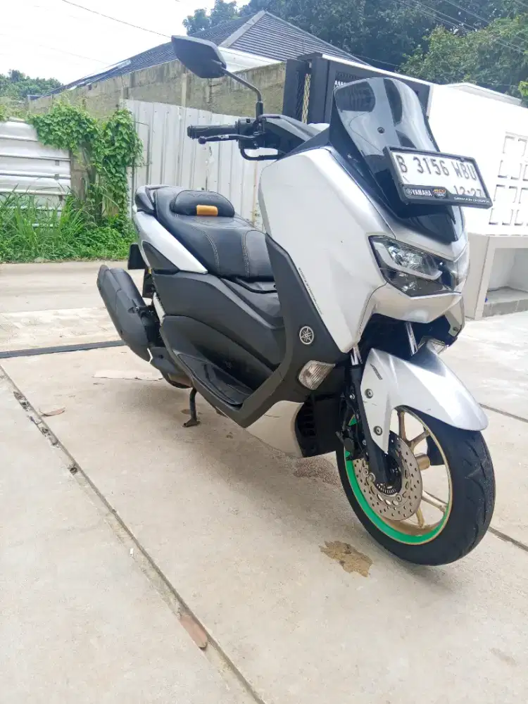 Nmax 155 ABS TCS akhir th 2022 connected keyless silver matte