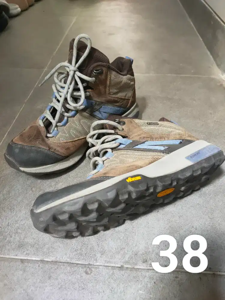 MerreI hiking Vibram UK 38,5