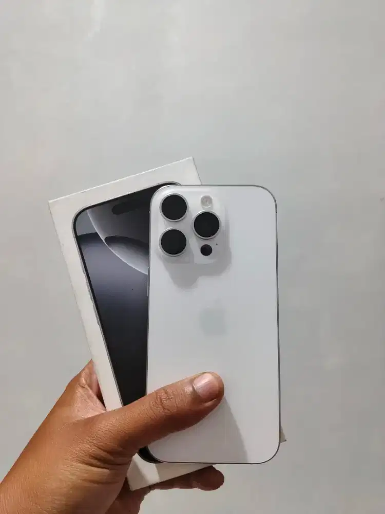 iPhone 16 Pro 256Gb White Titanium Digimap Garansi ON Mulus Like New