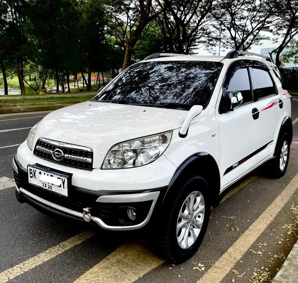 TDP17JT! Daihatsu Terios 1.5 TX Manual 2015 Rush