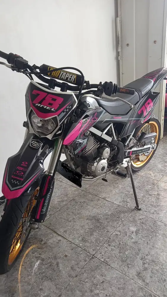 Di jual motor Kawasaki KLX BF 2015