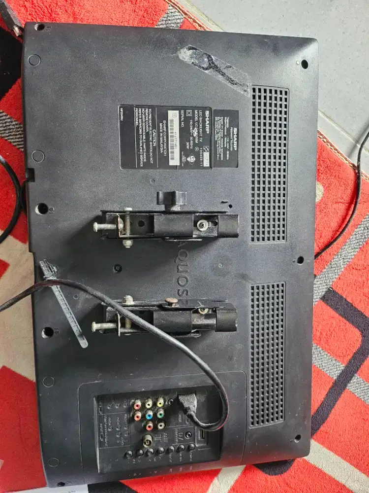 Televisi  LED 24 inch