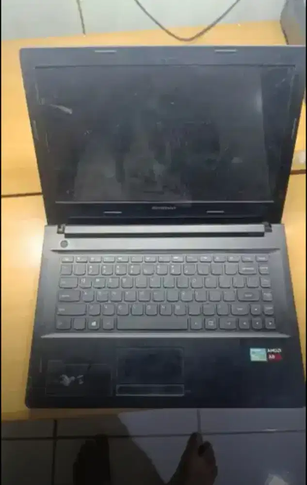 Leptop Lenovo G40-45 AMD 8