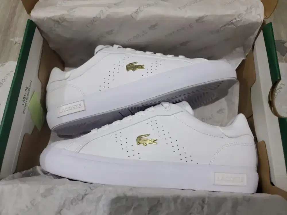 Lacoste Women's Powercourt Edisi Emblem Gold