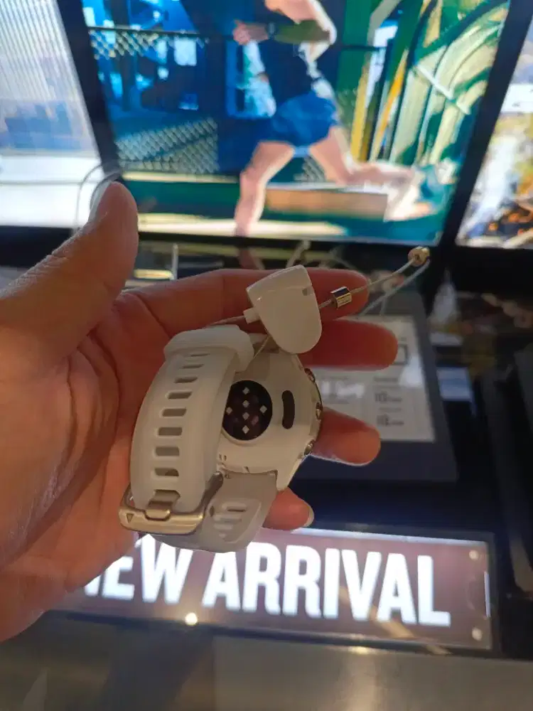 Garmin forerunner570 42mm promo cicilan cukup KTP