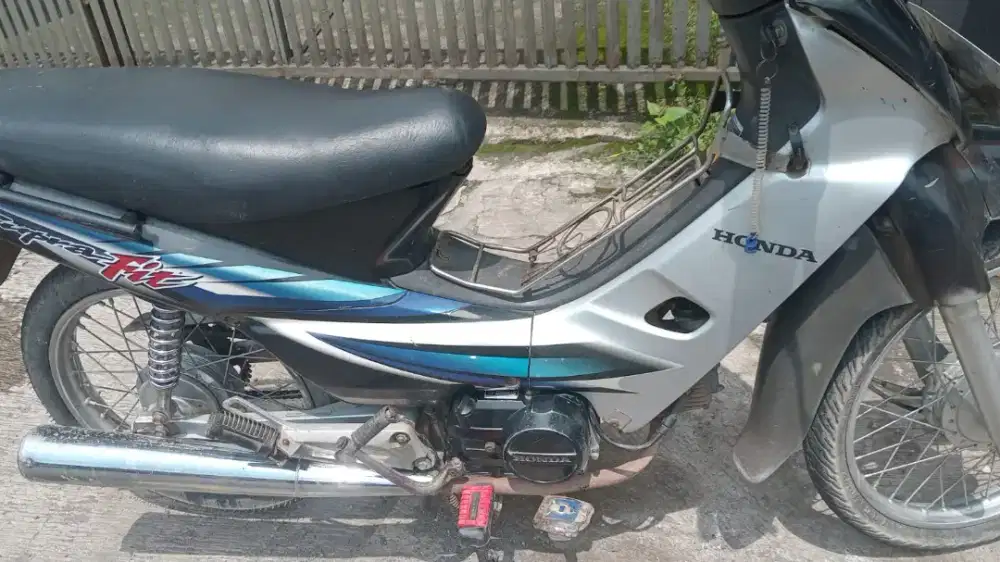 Supra fit 2005 barang antik