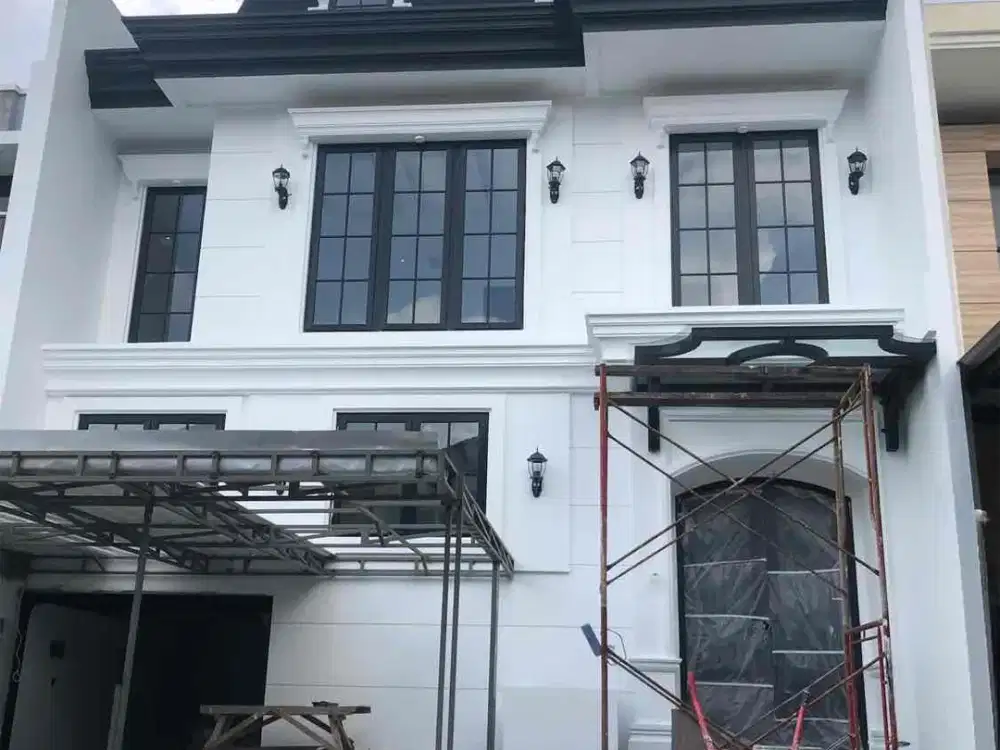 rumah baru american classic design the mansion pakuwon indah selangkah menuju graha family citraland