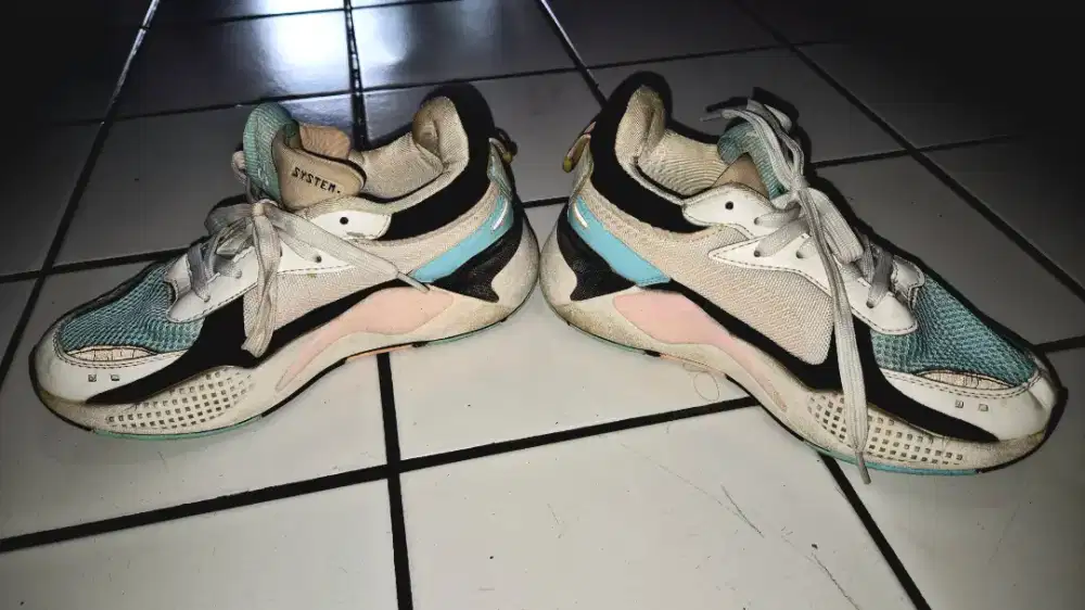 Sepatu Puma RS-X Reinvention