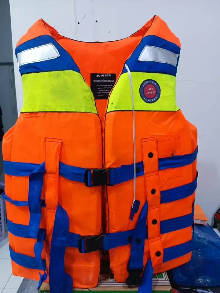 Baju pelampung renang / life jacket