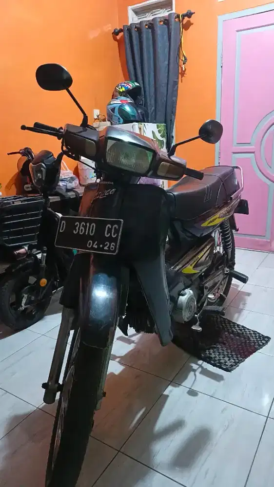 Honda astrea impressa