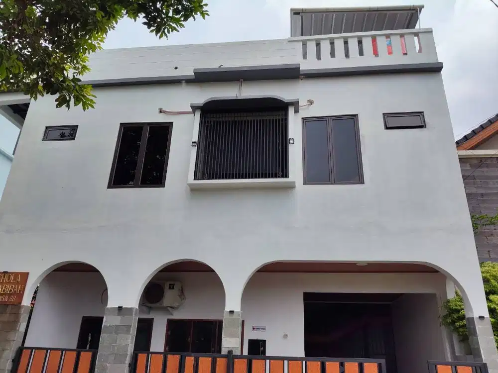 BANGUNAN EKSKLUSIF DISEWAKAN 1 LANTAI DEKAT KOTA WISATA CIBUBUR