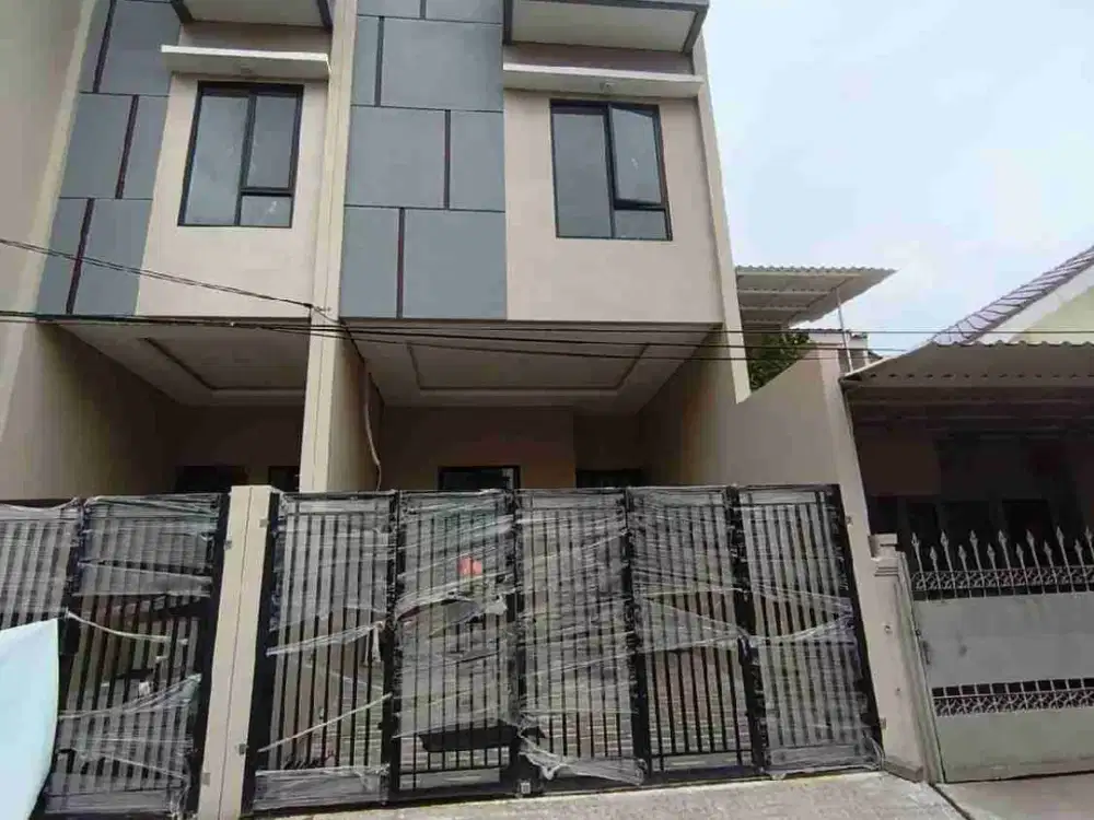 Rumah Baru 3 Lantai Siap Huni Jakarta Barat