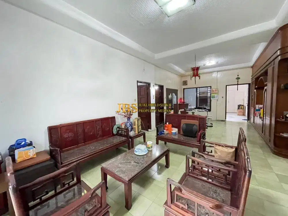 Rumah 1,5 Tingkat Dijual di Komplek Taman Polonia Jalan Taman Polonia 1 - Medan