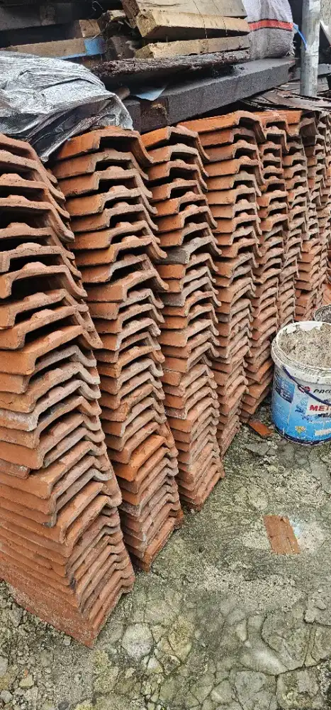 Dijual Genteng Bekas Pakai