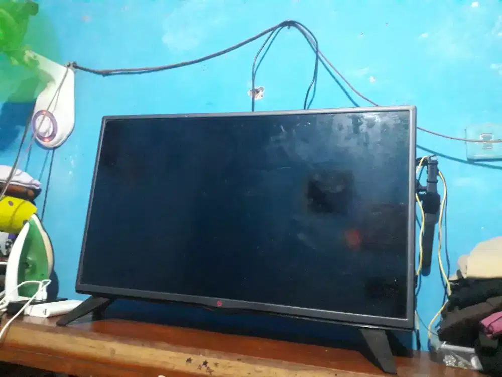 Led tv LG 32inc normal tinggal colok stb aj