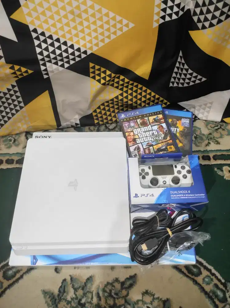 PS4 SLIM GLACIER WHITE 1TB ORIGINAL