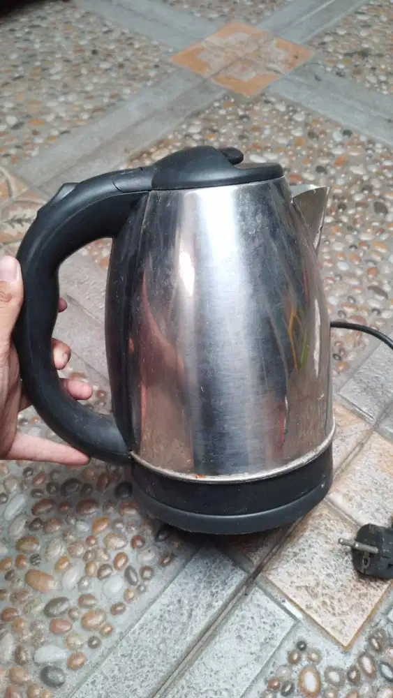 Teko Listrik 2 Liter SNI 500 W Stainless Steel Pemanas Air Electric