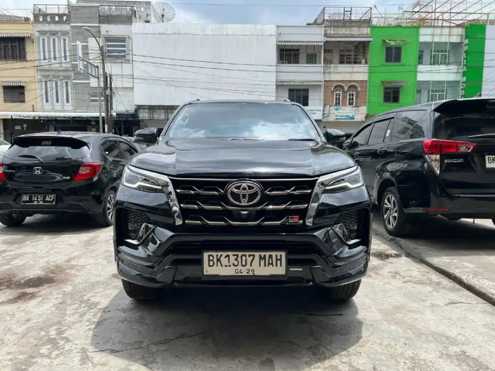 Odo 6000, Toyota Fortuner 2.8 GR sport 2024