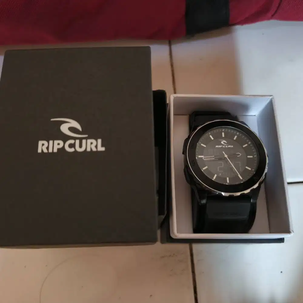 Jam tangan rip curl ORI