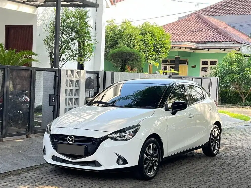 Mazda 2 2017 R HB AT Matic Skyactiv  Nik 2016 non gt