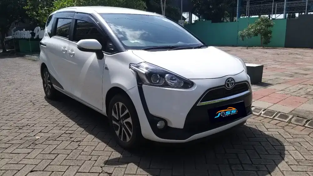 Toyota Sienta 2017 1.5V matic at putih