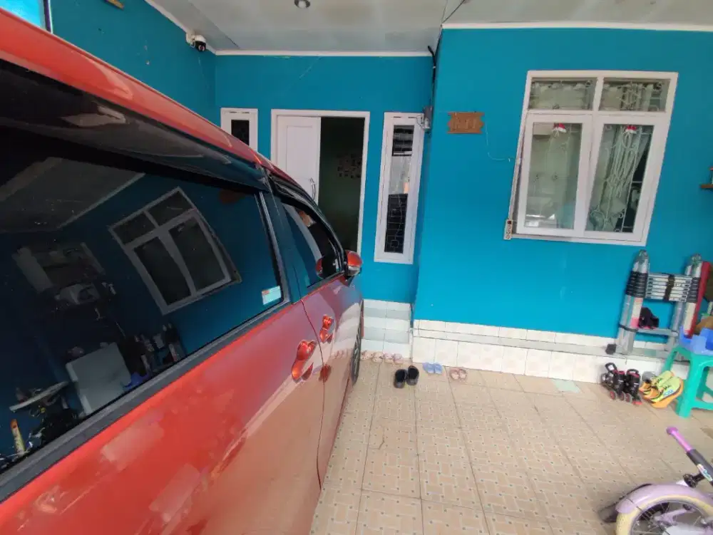 Rumah hunian keluarga di perumahan pinggir jln raya cibadak