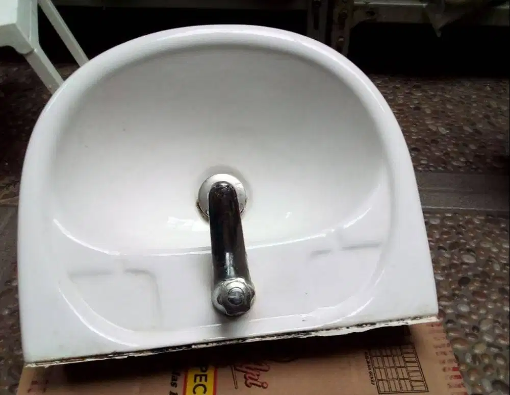 Washtafel Cuci Tangan