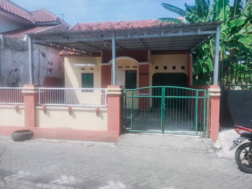 DIKONTRAKAN RUMAH MURAH DEKAT USM UNIMUS MCD ADA