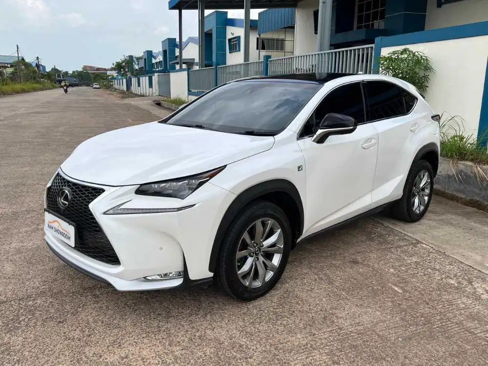 LEXUS NX200T AT 2015