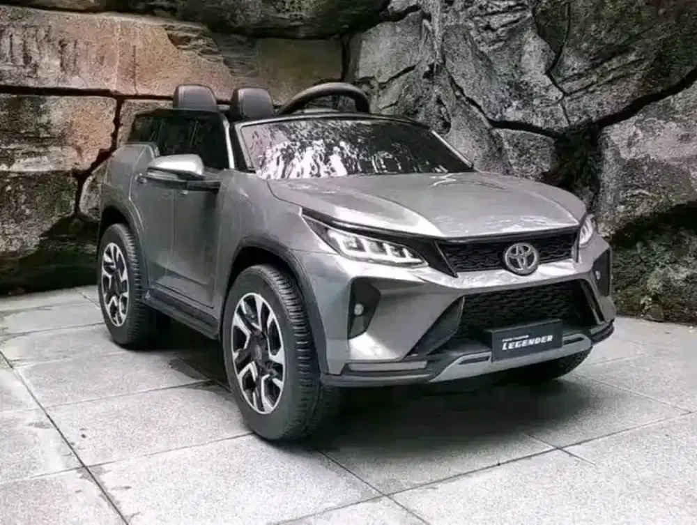 Promo Mobil Aki Fortuner Sdah ban karet,btrei 12v,2wd, bergaransi