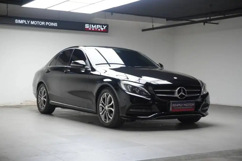 Mercedes benz C200 CGI W205 2014