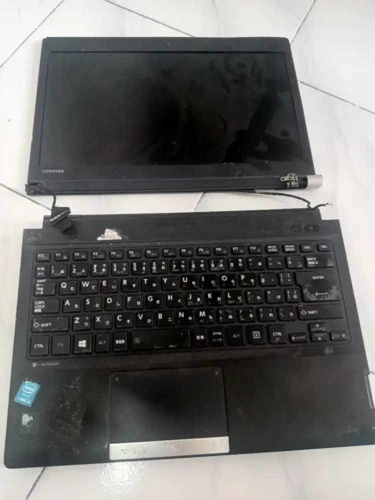 Laptop dynabokk R734/K