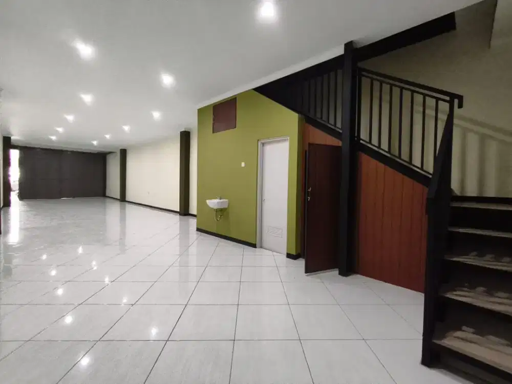 Murah Ruko Baru Berada di Area Bisnis Jalan Jakarta Antapani Bandung