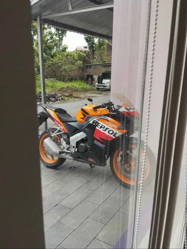 CBR 150 CBU KPP Thailand livery Repsol Honda