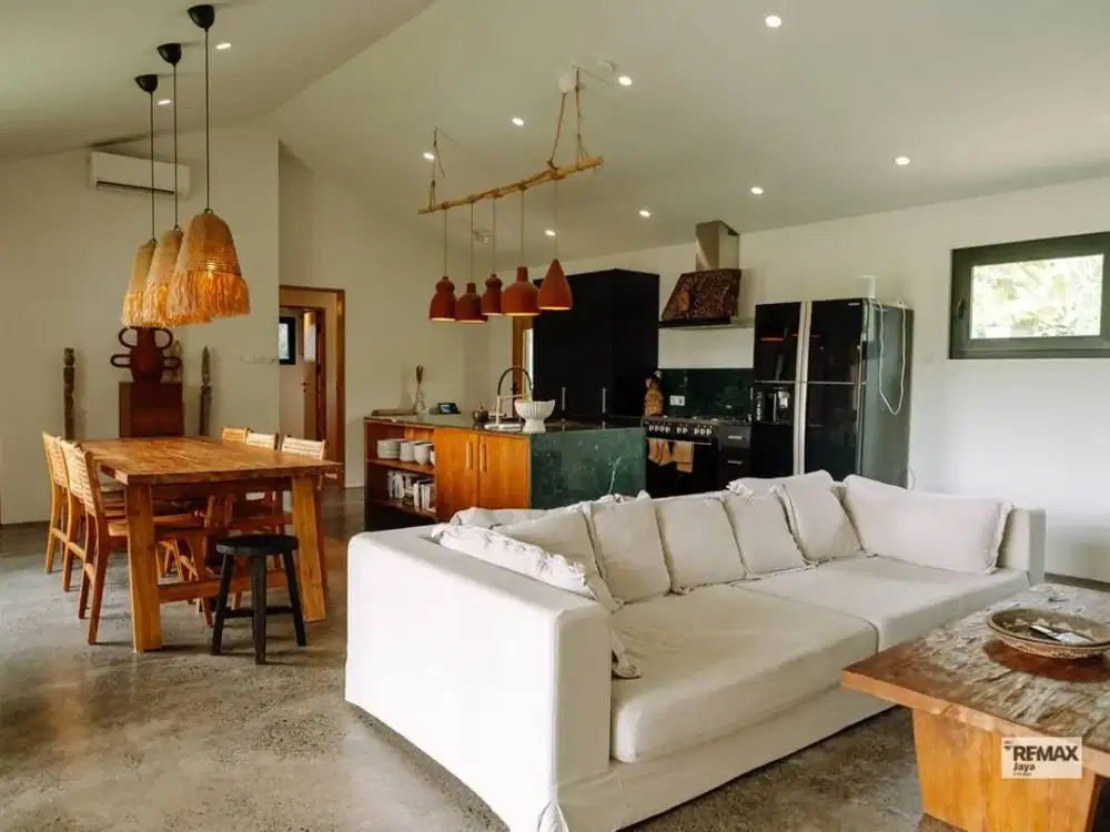 Spacious 4 Bedroom Villa In A Peaceful Neighborhood For Rent In Babakan, Canggu