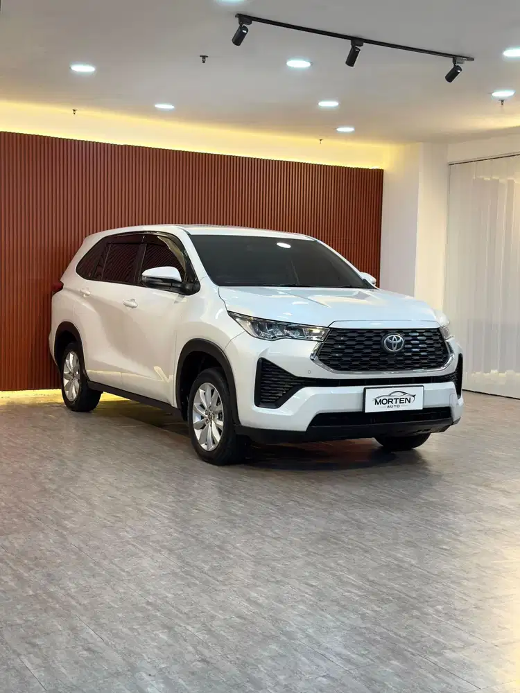 Toyota Innova Zenix 2.0 V CVT 2025 odo 9 Ribuan