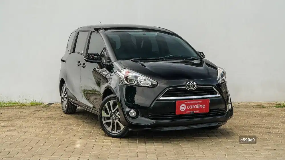 TOYOTA SIENTA V 1.5 2017 - UNIT SIAP PAKAI (GARANSI SELAMA 1 TAHUN)