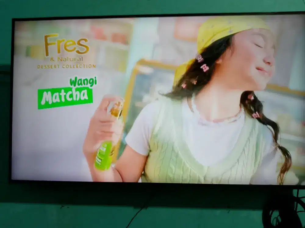 TV Samsung Crystal UHD CU7000