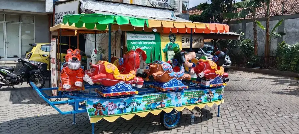 ODONG ODONG KERETA PANGGUNG ANIMAL