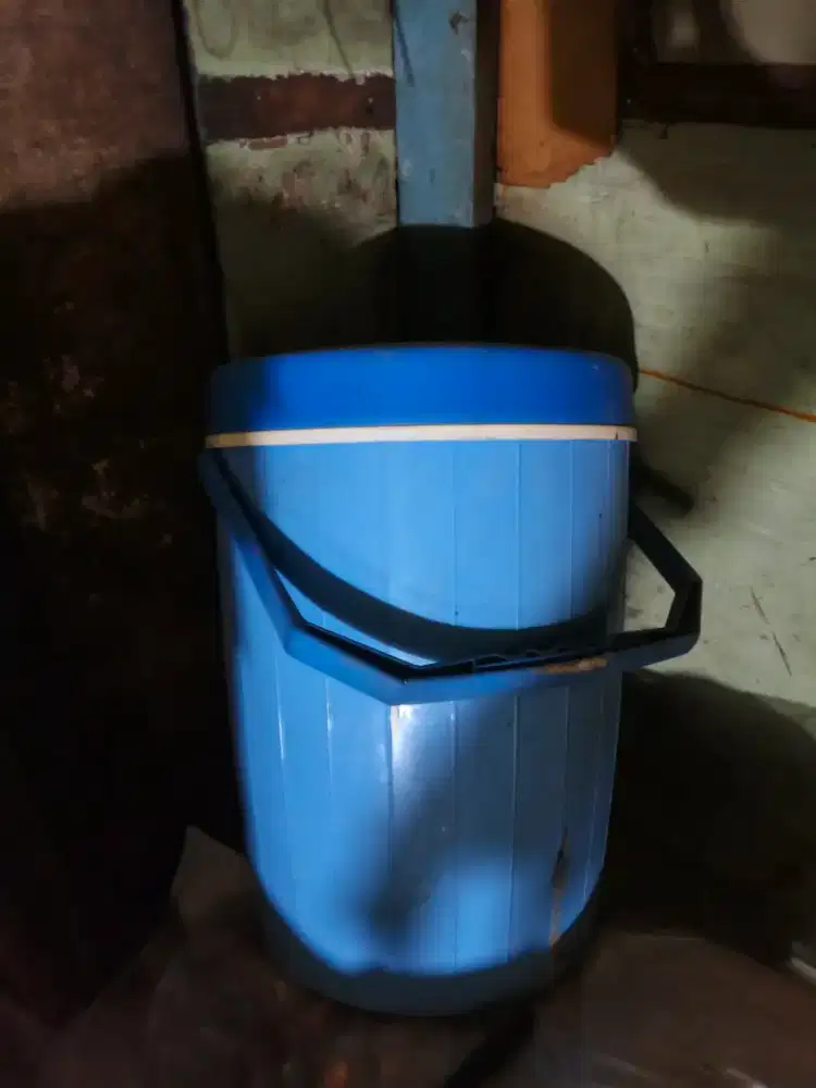 Termos nasi ukuran sedang