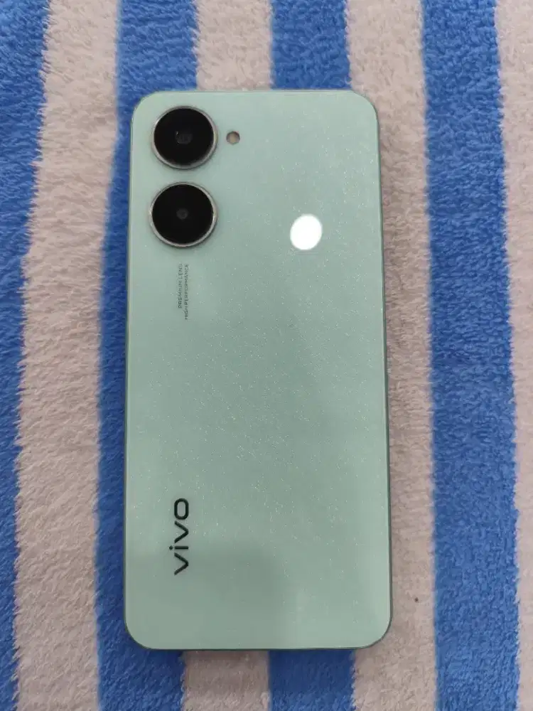 Hp Second Vivo Y03 4G Ram 4/128GB Resmi Fullset Ori