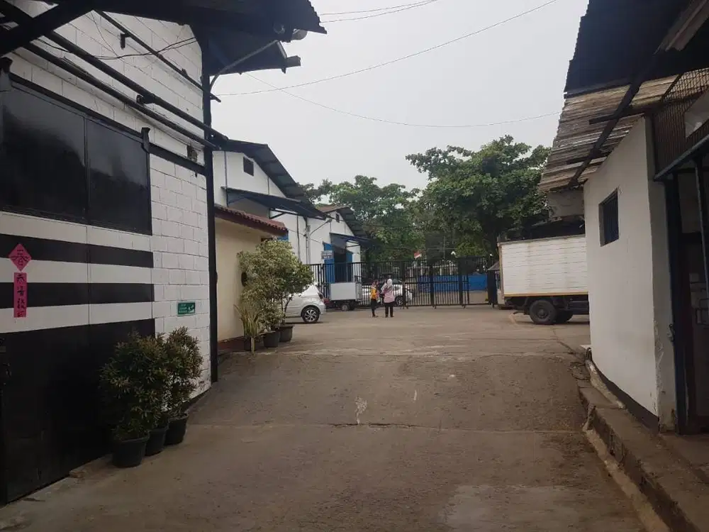 Dijual Pabrik Luas 1 HA Bangunan 8,000