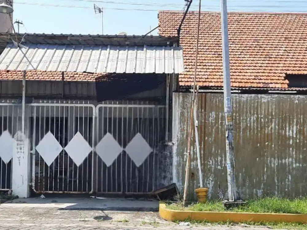 RUMAH HITUNG TANAH RUNGKUT MEJOYO, ROW 3 MOBIL