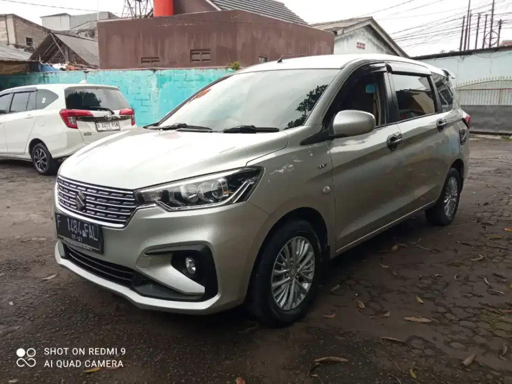 TDP 5 JUTA Ertiga GL 1.5L MT 2022 Silver (FAL)