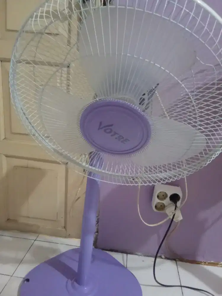 Kipas angin berdiri merk advance votre bekas