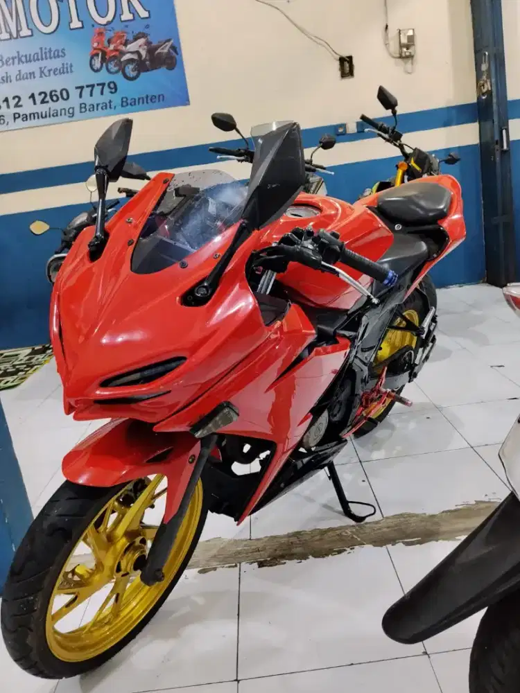 honda cbr feslif 2017 siap pakai super mulus