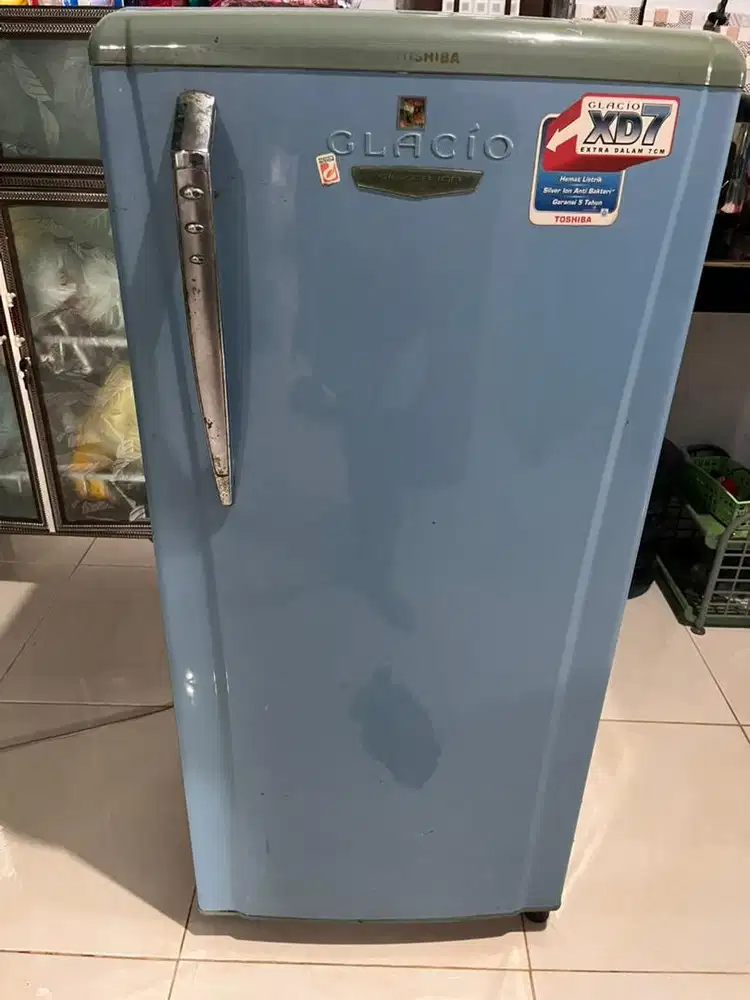 Kulkas 1 pintu Toshiba Glacio