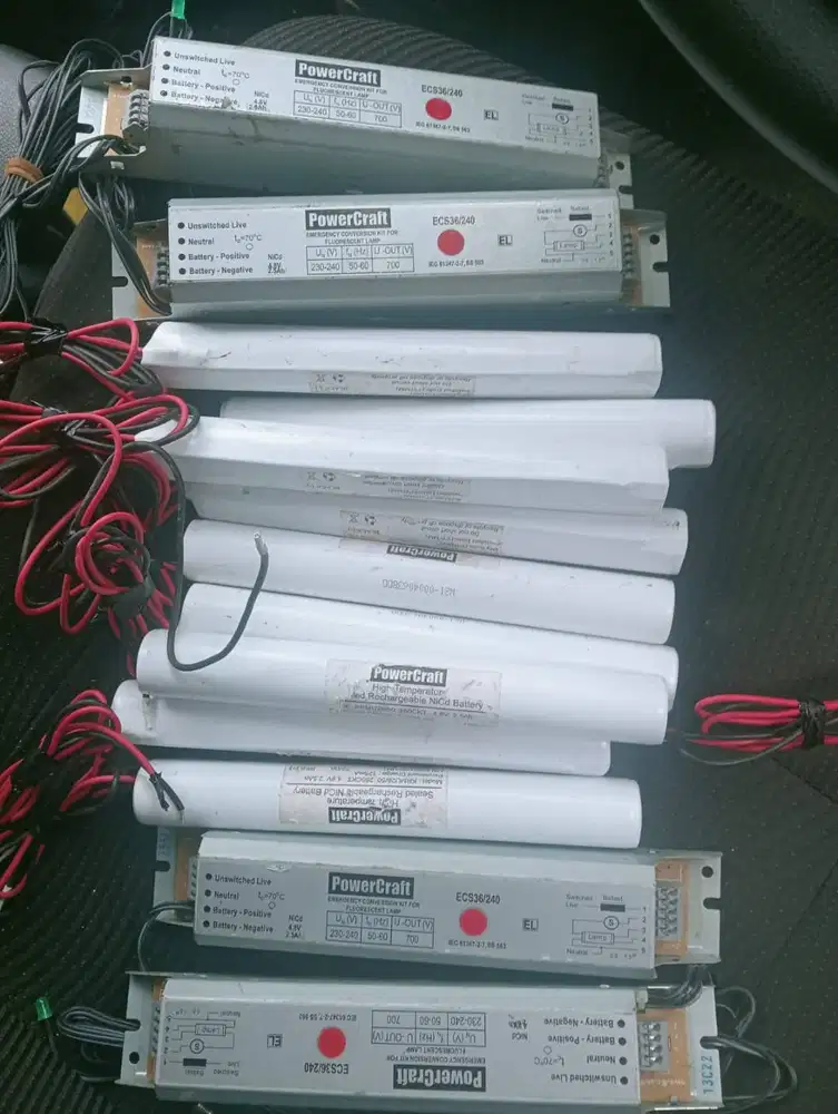 Jual borong cepet ada 10 batre 4 adaptor