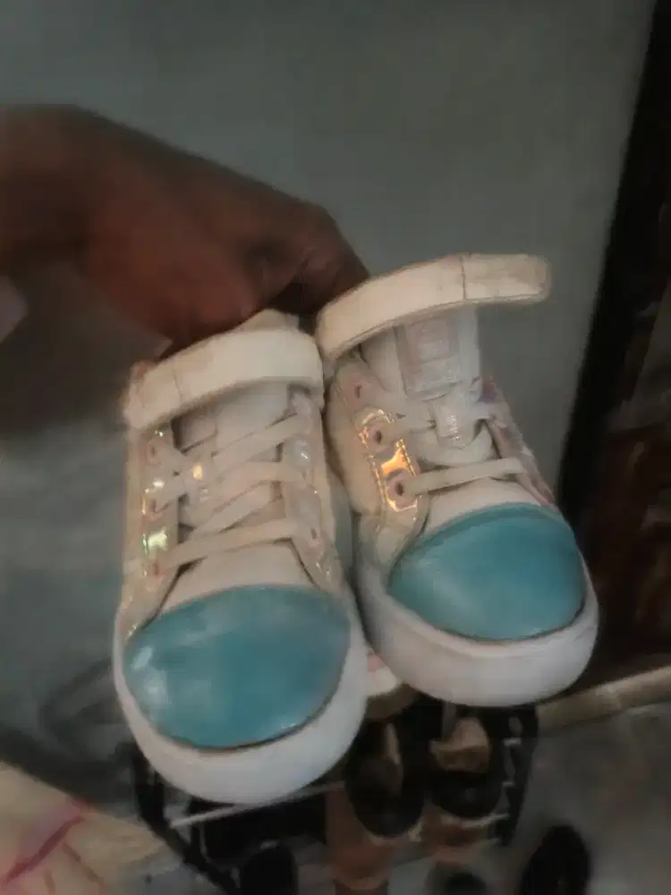 Sepatu anak umur 5 thn