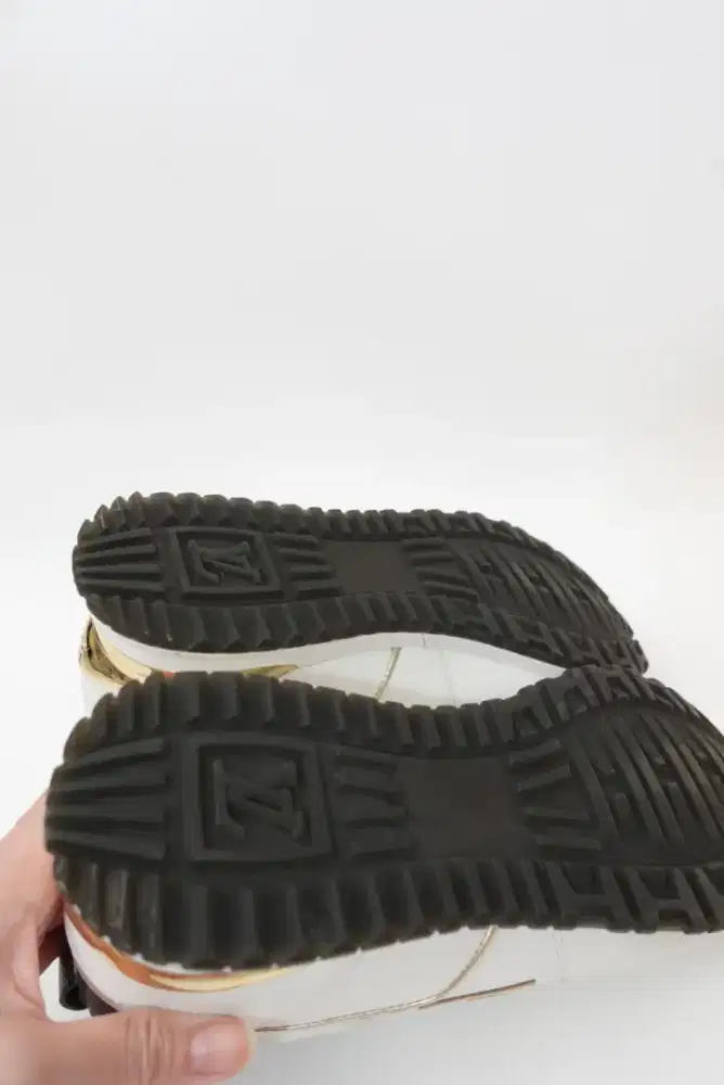 LV Sneaker Shoes no 39 (1x pakai)